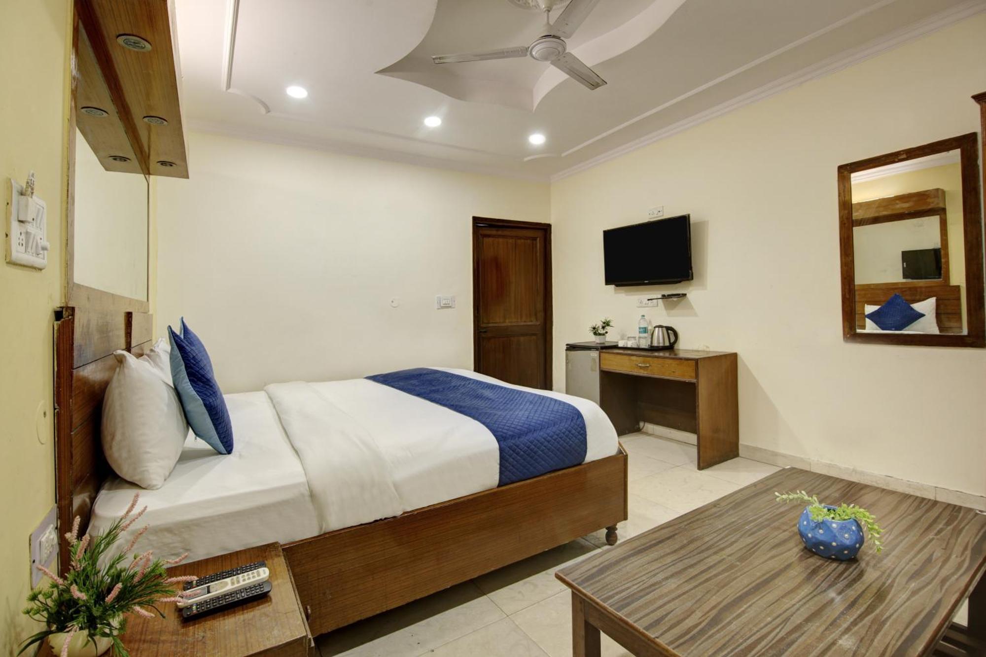 Hotel The Eden Park Noida Exteriér fotografie